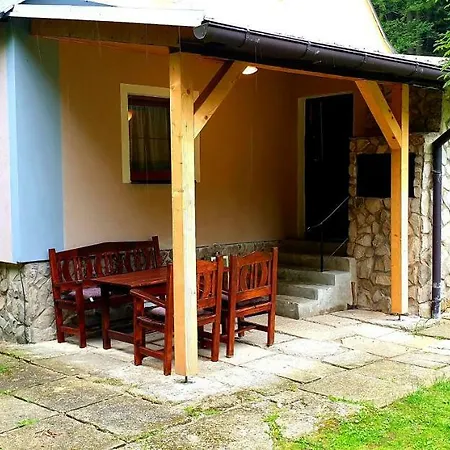 Chalet Chata Lesne *